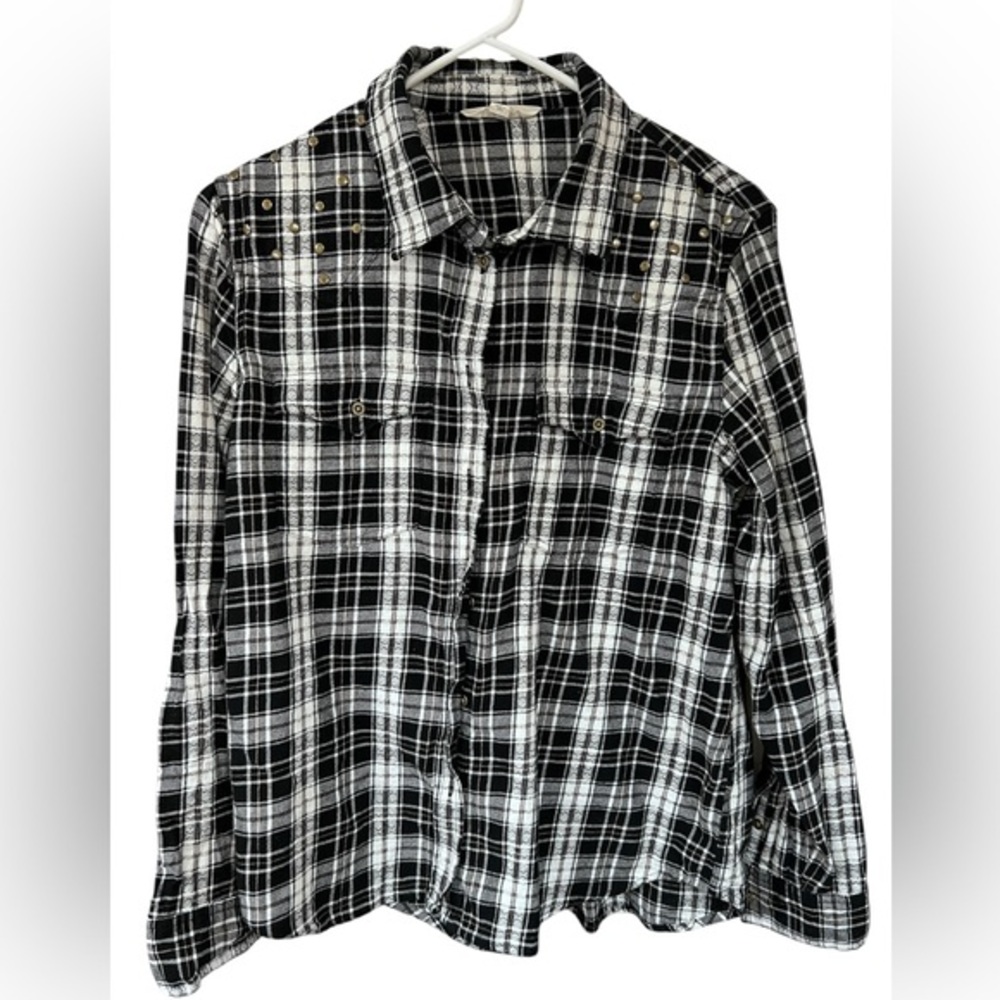 Lucky Brand Monochrome Plaid flannel with studded shoulders.
